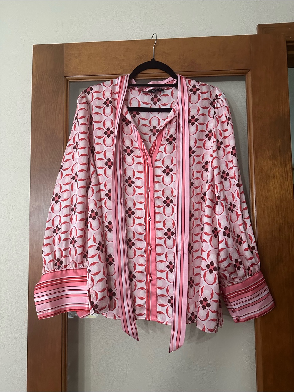 Eloquii Pink Floral-Geometric Tie-Neck Blouse